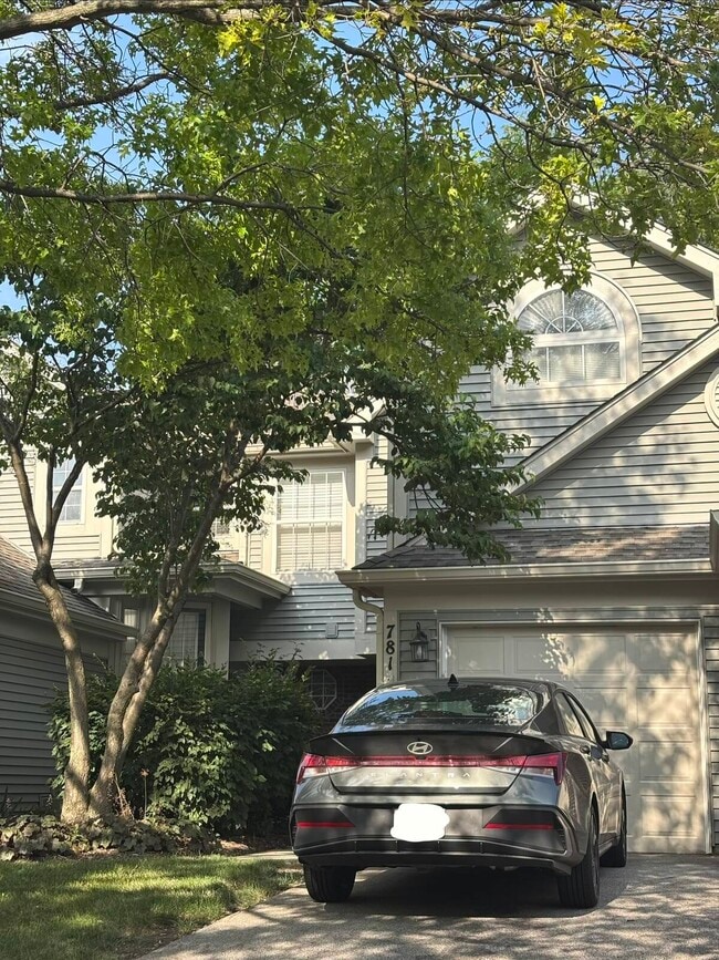 Building Photo - 781 N Shady Oaks Dr