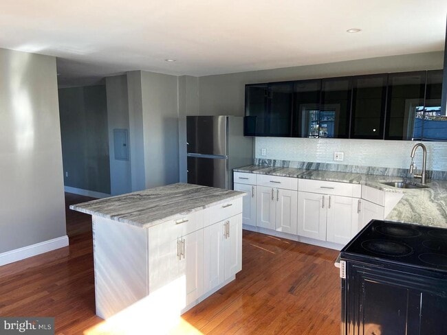 Photo - 190 W Lehigh Ave Unidad 2ND FL