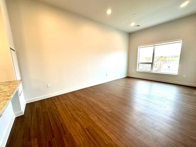 Photo - 45 E Central St Unidad 405