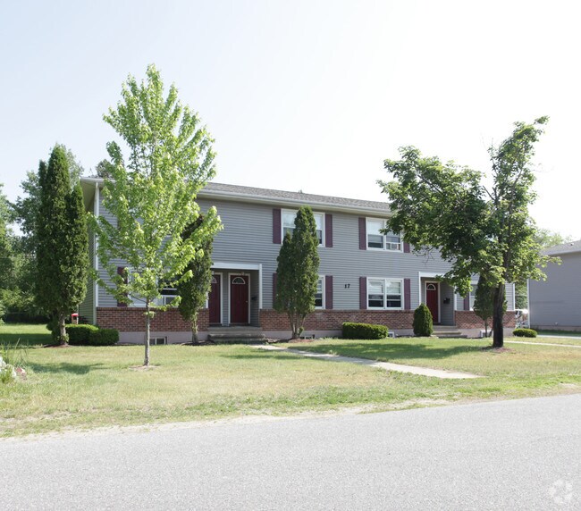 Photo - 6-15 Manor Dr