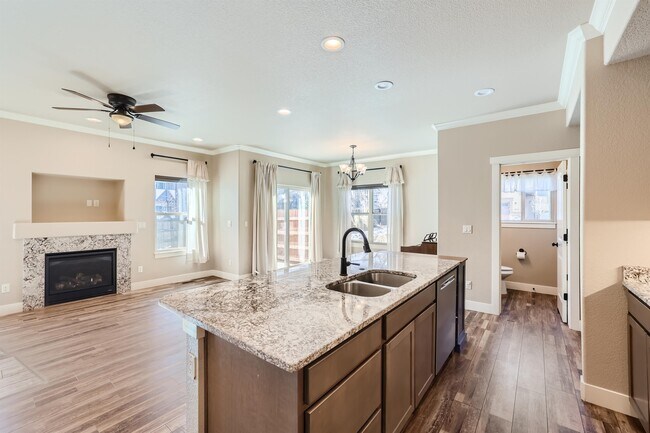 Photo - 859 Redemption Point