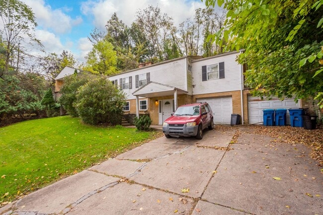 Photo - 230-228 Universal Rd Unit 228 Universal Road