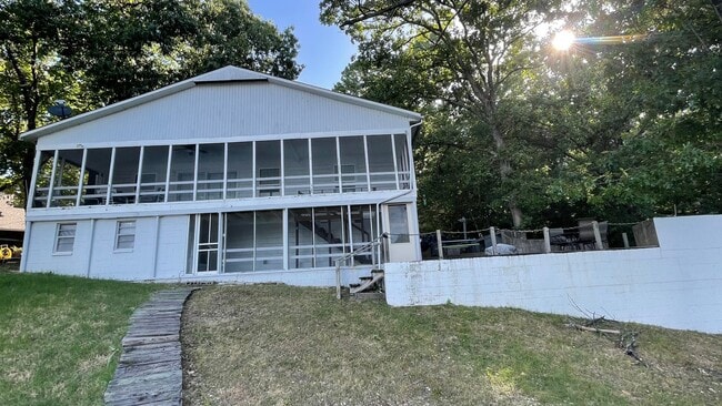 Building Photo - 336 Cupids Rd