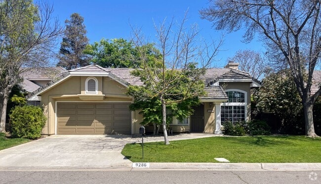 Building Photo - Wonderful home located in the Dominion Com...
