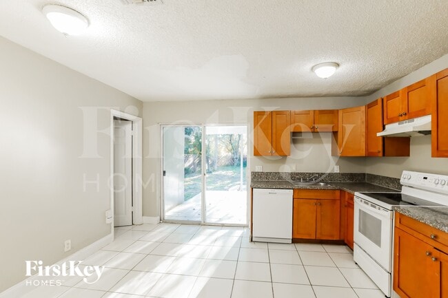 Photo - 1389 SW 24th Ave
