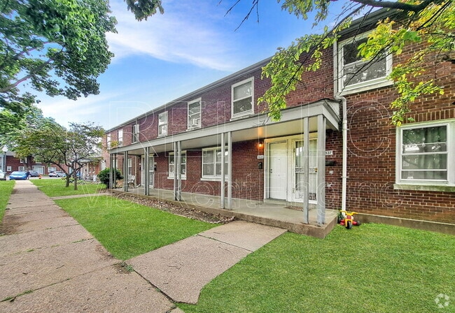 Building Photo - 1835 La Salle Pl Rental