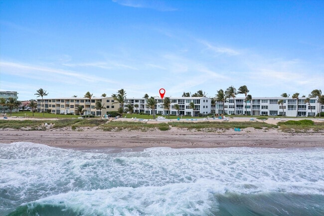 Building Photo - 1041 Hillsboro Mile Unit 2