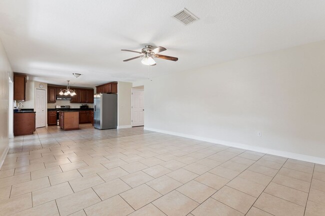 Photo - 2907 Holly Berry Ct