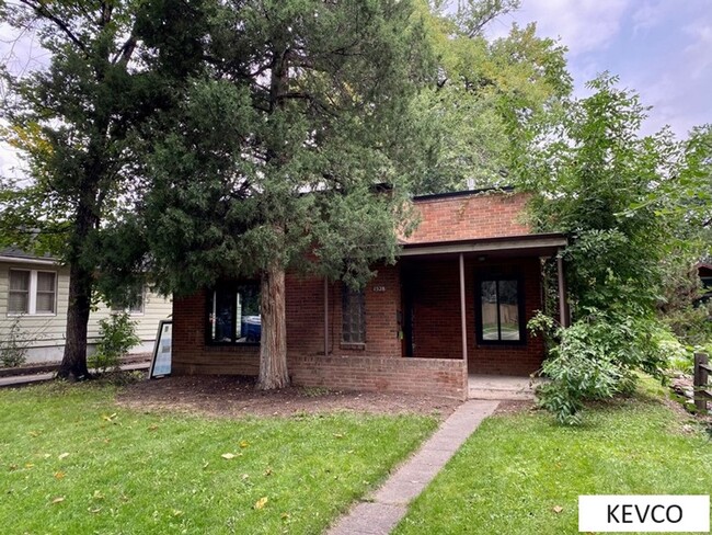 Charming Renovated Home in the Heart of FoCo - Charming Renovated Home in the Heart of FoCo