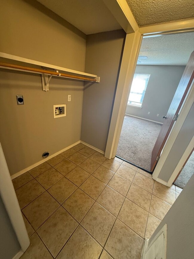 2233 Alma Blvd Unit 5