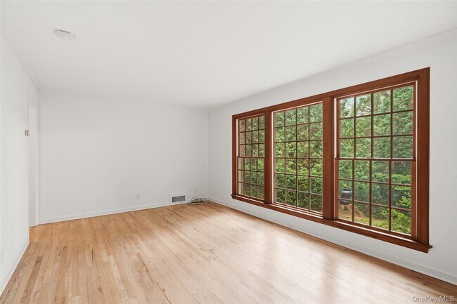 Photo - 84 Pound Ridge Rd