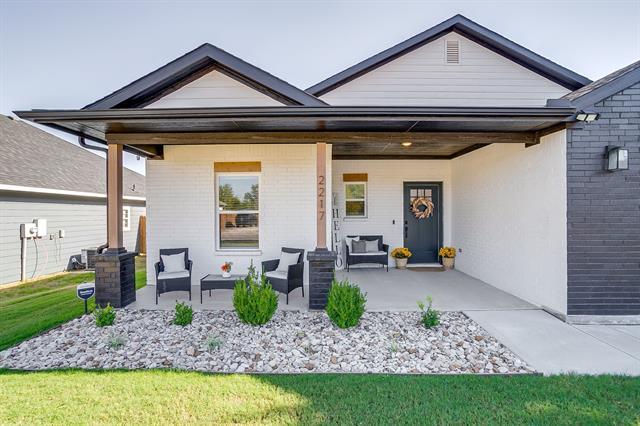 Photo - 2217 Forest Hill Ln