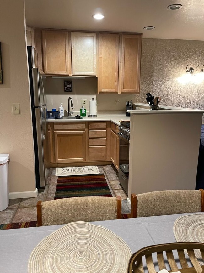 Nice furnished condo in Tahoe Vista availa... - Nice furnished condo in Tahoe Vista availa...