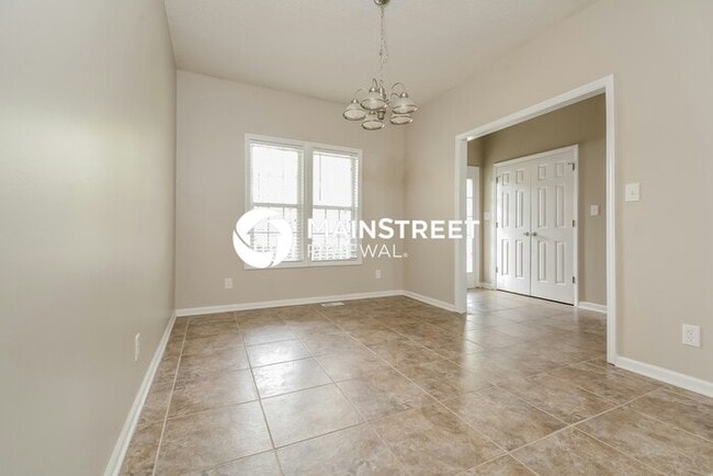 Photo - 4 Bedroom Pet-Friendly Home in Smithfield, NC with Main Street Renewal