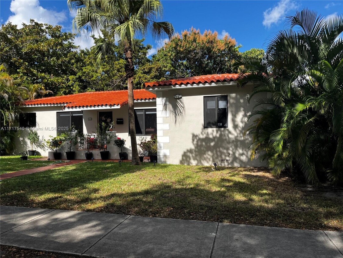 Photo - 3351 SW 18th St (Miami, FL)