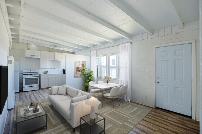 Building Photo - 11389 Lee Ave Unit 11389