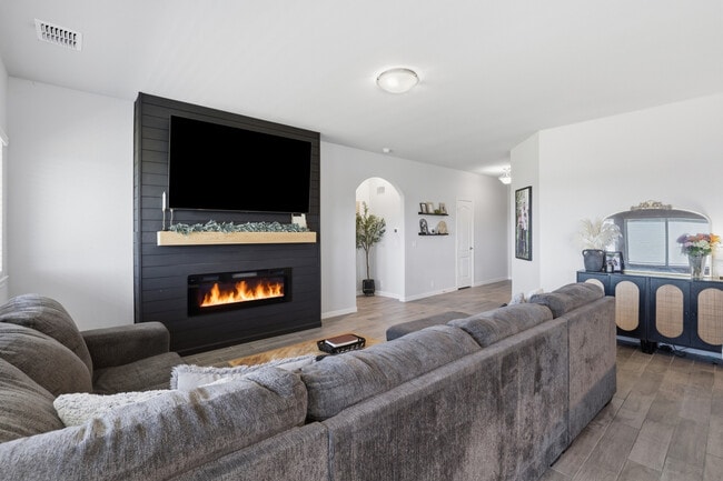 Photo - 1032 Fairfax Dr