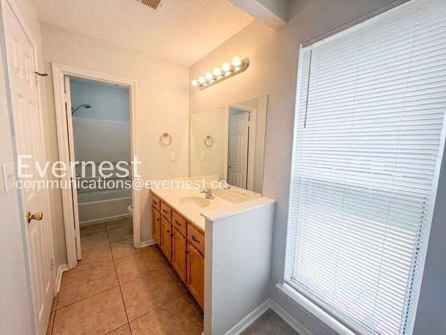 Photo - 6230 Somerset Dr