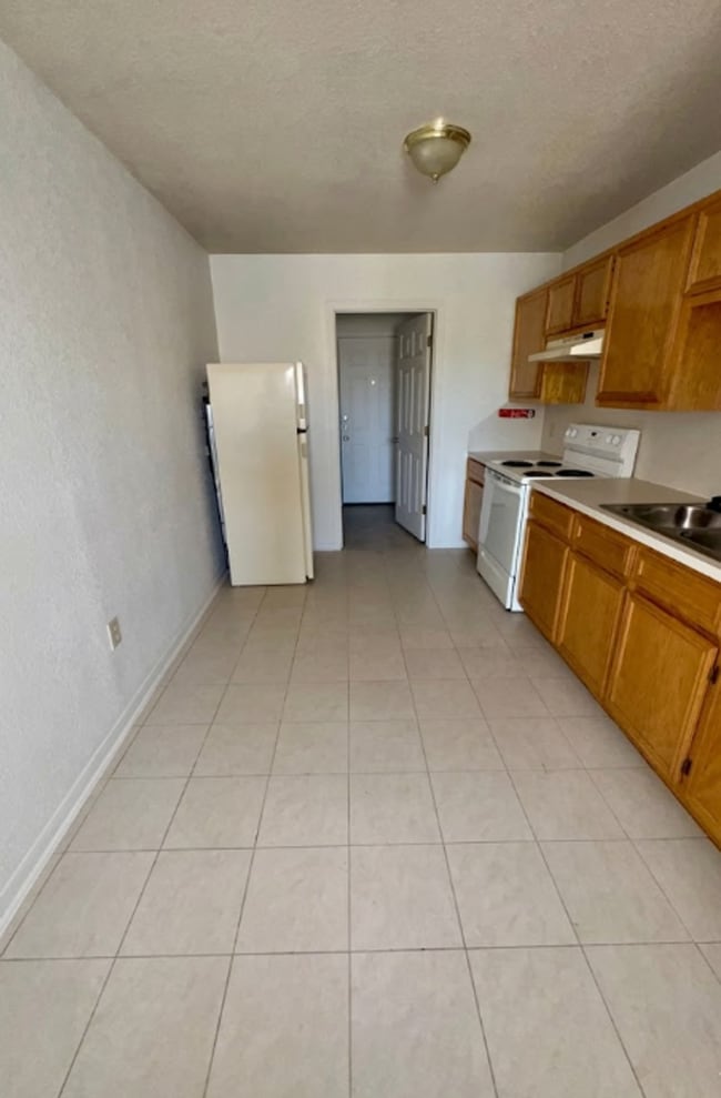 Photo - 106 Horseshoe Dr Unit B