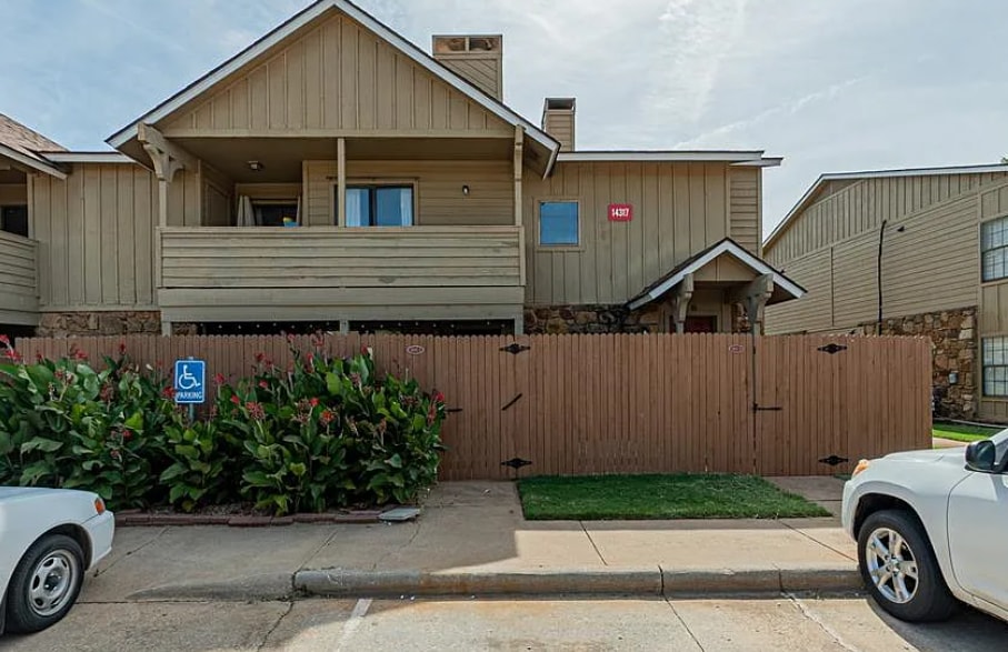 Photo - 14321 N Pennsylvania Ave