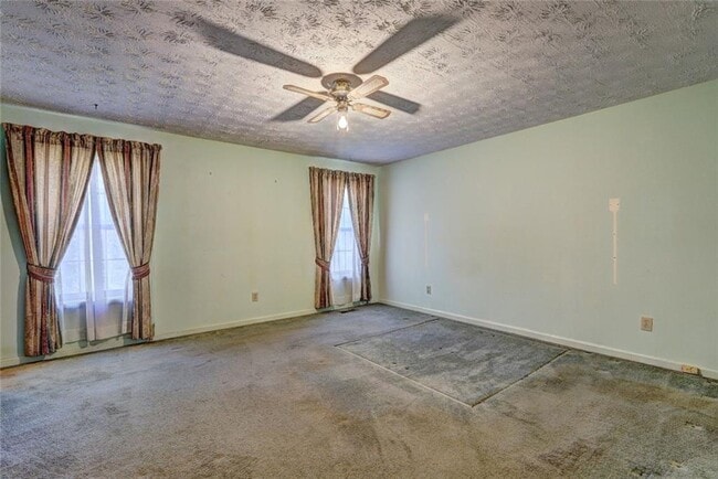 Photo - 503 Fayetteville Rd