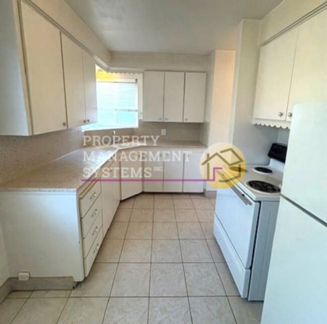 Photo - 3 Bedroom Duplex in Sugarhouse! Unit 1777