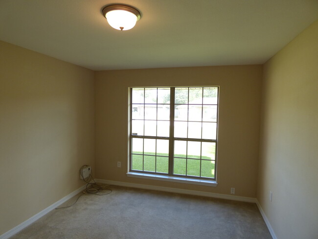 Photo - Great 4 Bedroom Available in Pace House