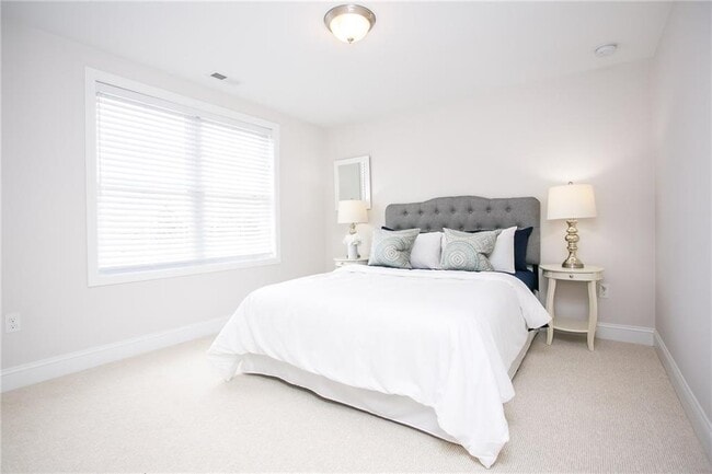 Photo - 6 Mariner Way