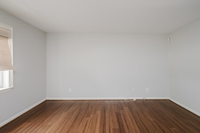 Photo - 2645 Southbury Cir