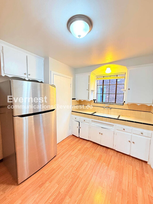 Photo - 11009 Roxbury St