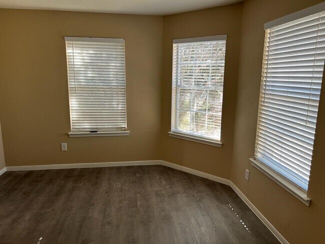 Photo - 18646 Flagstone Creek Rd