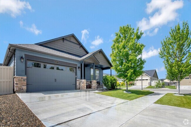 Building Photo - 3 - Bedroom Meridian home on corner lot!!