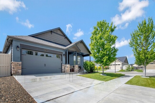 3 - Bedroom Meridian home on corner lot!! - 3 - Bedroom Meridian home on corner lot!!
