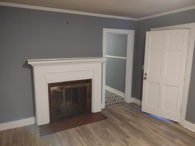 Photo - 1403 6th Ave