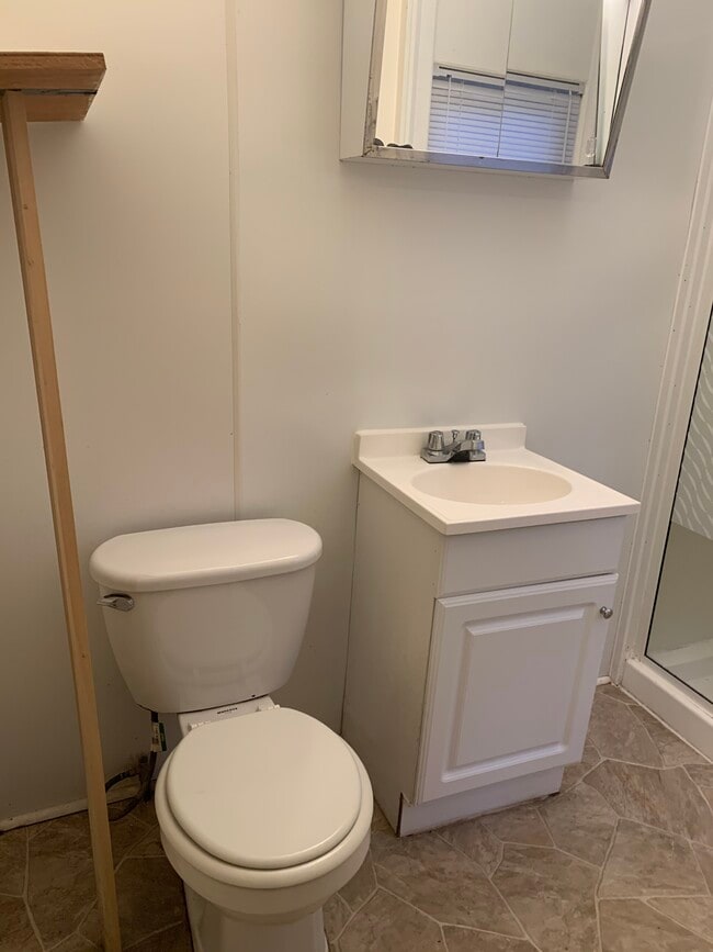 Photo - 315 W Grand Ave