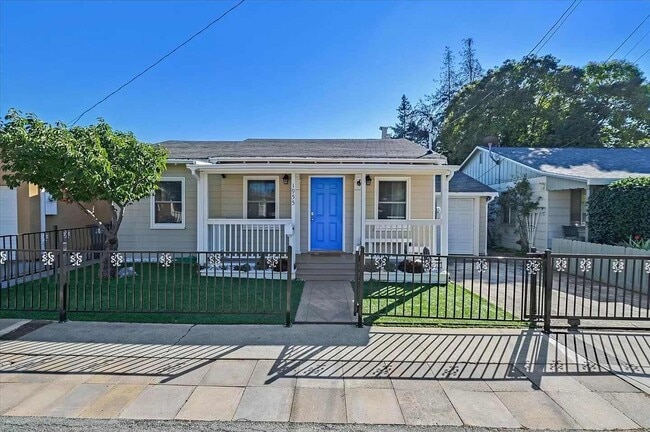 Photo - 1955 Wingate Way