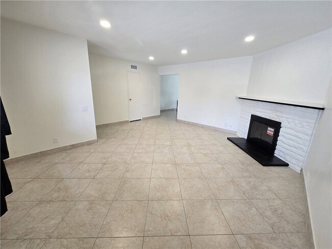 Photo - 6683 Gross Ave