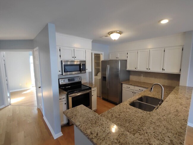 Photo - 2 br, 1 bath House - 9041 J M Keynes Dr Un...