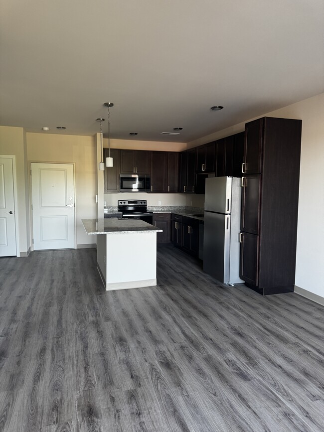 1 Bedroom - Kitchen