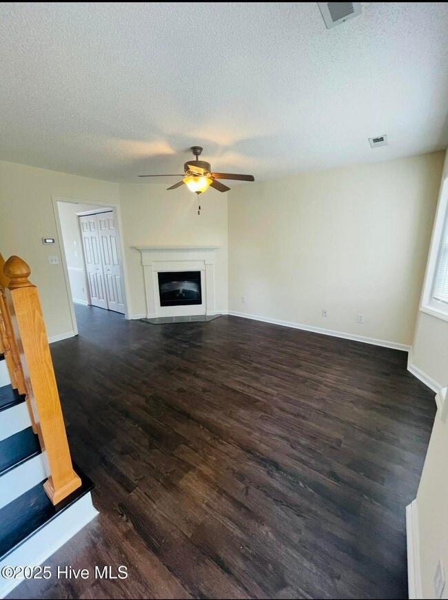 Photo - 2104 Flagstone Ct