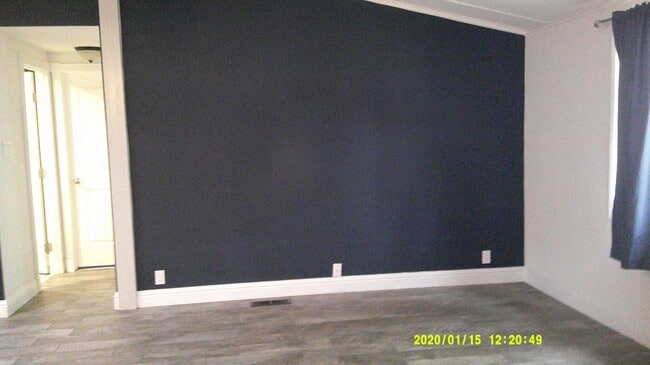 Photo - 945 Davis St