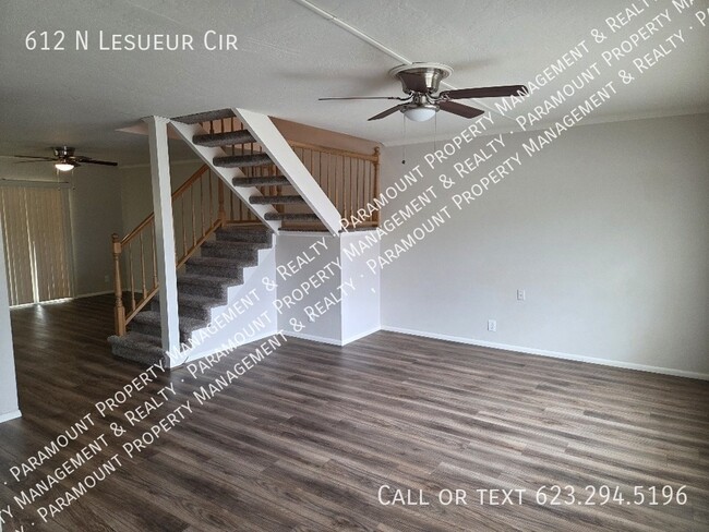 Photo - 612 N Lesueur Cir