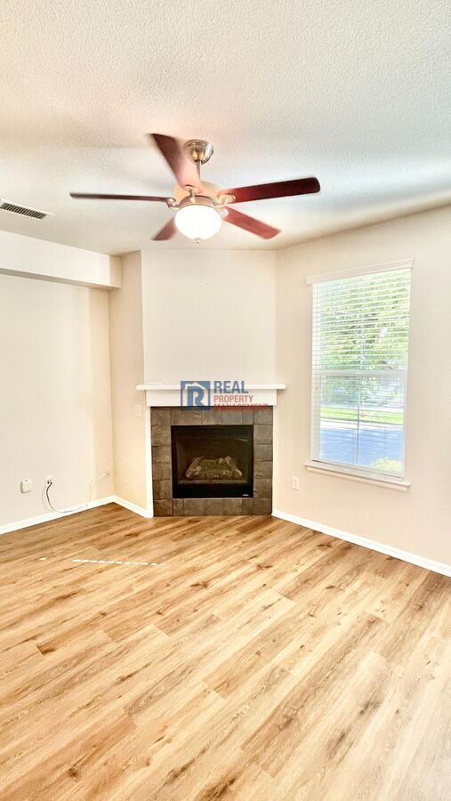 Photo - 9565 Elmhurst Ln