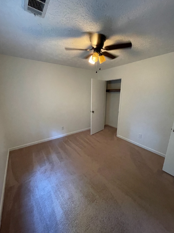 Photo - 3230 Meadowlark Ln NW