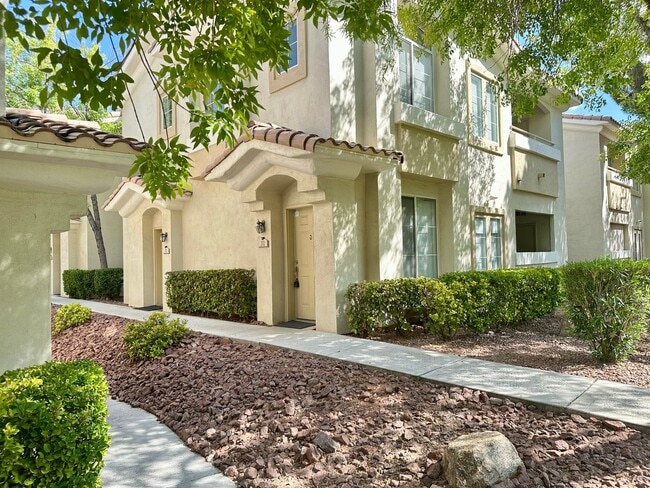 Photo - 1501 Cardinal Peak Ln