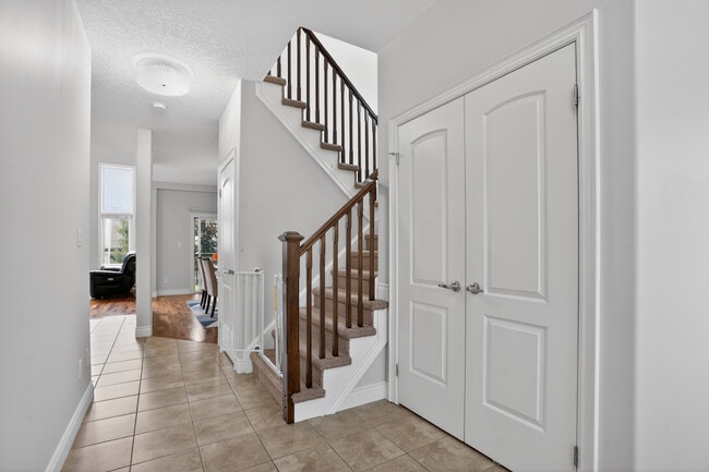 Photo - BYRON * 4 Bedroom Executive Whole Home Rental  *Garage * Yard * Main floor office!