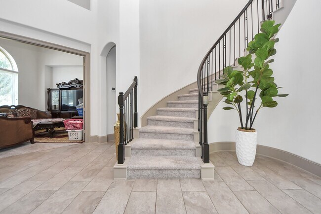 Photo - 1911 Sapphire Pines Ln