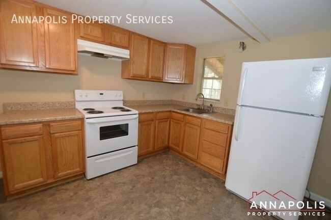 Photo - 536 Tepper Rd