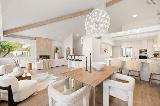 Building Photo - 47 N Kavenish Dr