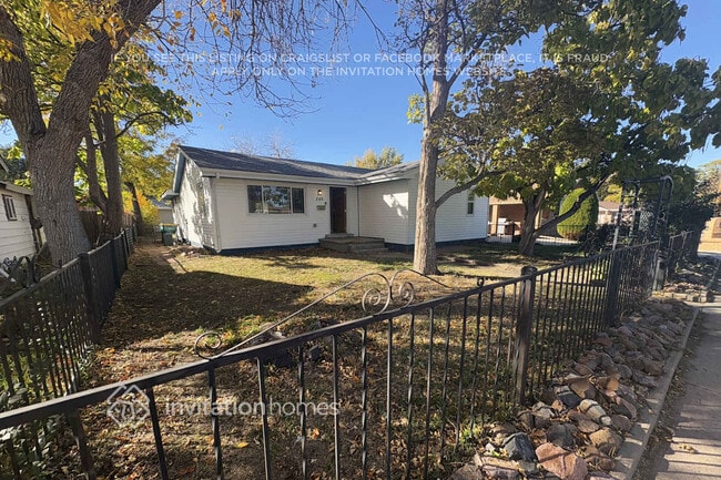 Photo - 285 N 10th Ave